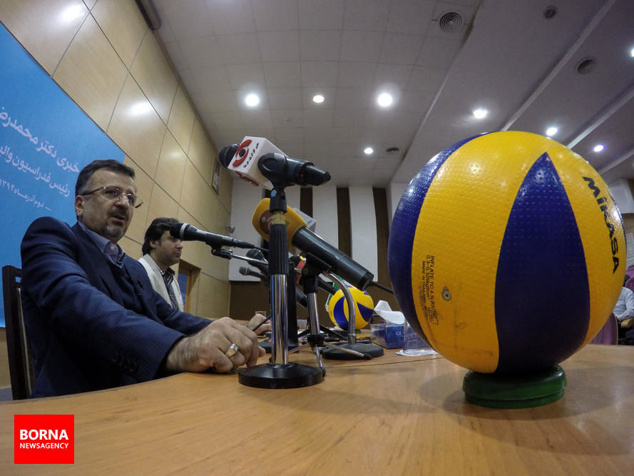 نشست+خبری+محمد+رضا+داورزنی+رئیس+فدراسیون+والیبال