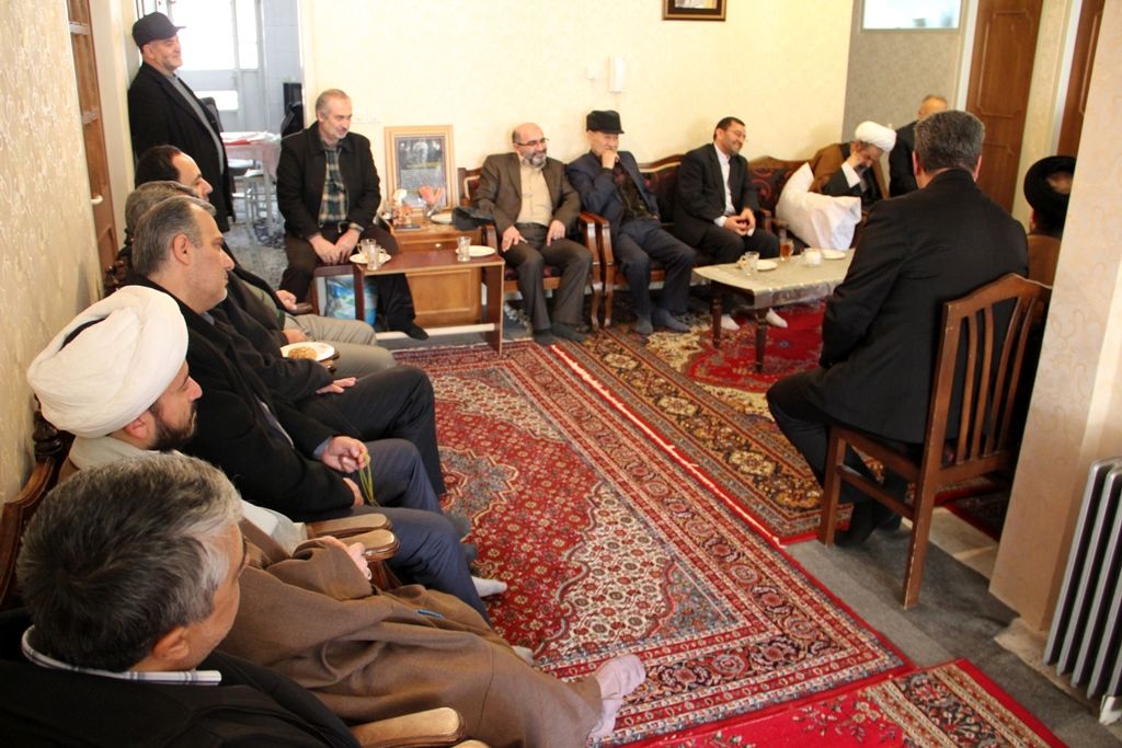 گزارش خبری دیدار با حاج آقا حسنی در دوم بهمن (1)